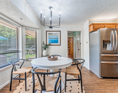 4117 Aragon Drive - Photo Thumbnail 10