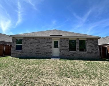 1521 Vattier Street - Photo Thumbnail 14
