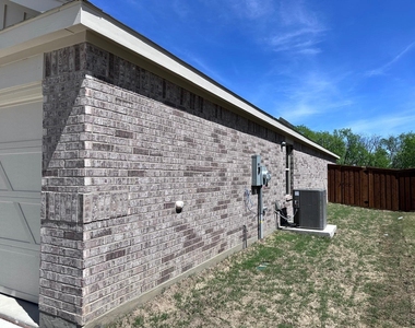 1521 Vattier Street - Photo Thumbnail 15