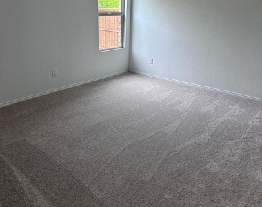 1521 Vattier Street - Photo Thumbnail 7