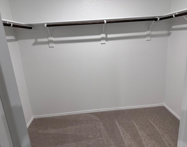 1521 Vattier Street - Photo Thumbnail 13