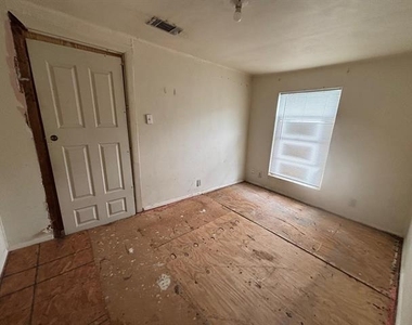 316 Alley Street - Photo Thumbnail 7