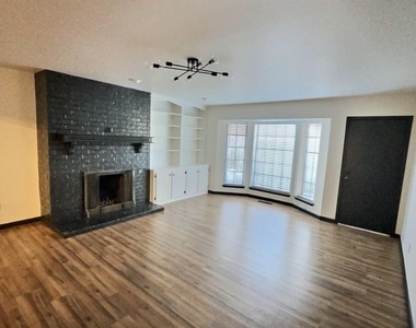 316 Town Park Road - Photo Thumbnail 4