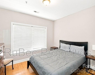 21136 Kimbrough Lane - Photo Thumbnail 3