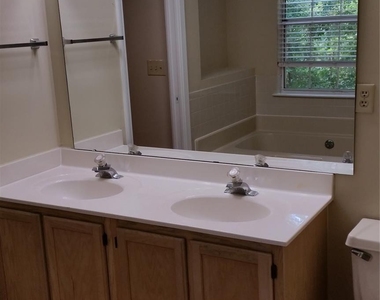 12511 Agate Lane - Photo Thumbnail 16