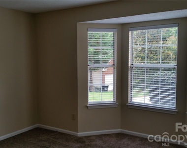 12511 Agate Lane - Photo Thumbnail 21