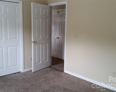 12511 Agate Lane - Photo Thumbnail 24