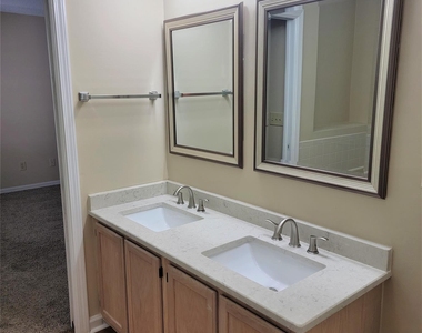 12511 Agate Lane - Photo Thumbnail 14