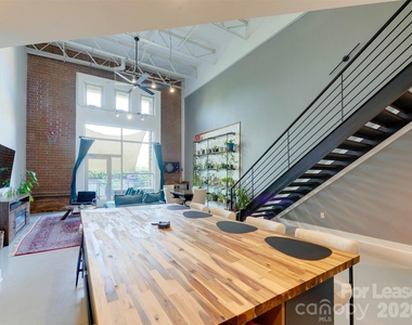 935 Westmere Avenue - Photo Thumbnail 15