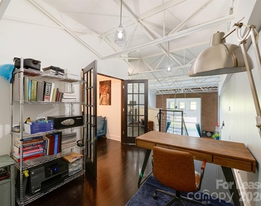 935 Westmere Avenue - Photo Thumbnail 37