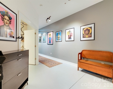 935 Westmere Avenue - Photo Thumbnail 2