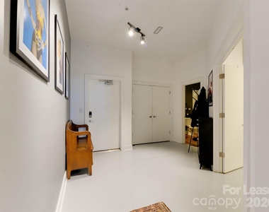 935 Westmere Avenue - Photo Thumbnail 5