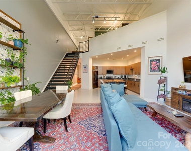 935 Westmere Avenue - Photo Thumbnail 27