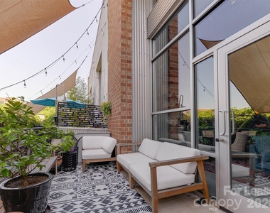 935 Westmere Avenue - Photo Thumbnail 42