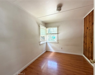 467 Sequoia - Photo Thumbnail 8