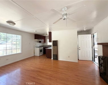 467 Sequoia - Photo Thumbnail 10
