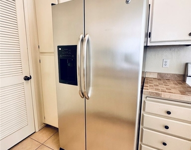 13133 Le Parc Boulevard - Photo Thumbnail 5