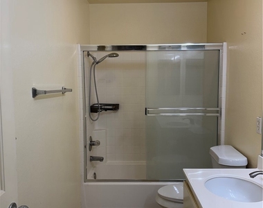 7436 Rutledge Court - Photo Thumbnail 6