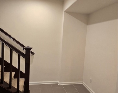 827 Terrace E - Photo Thumbnail 27