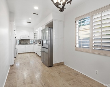 10832 Huston - Photo Thumbnail 14
