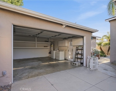 10832 Huston - Photo Thumbnail 37