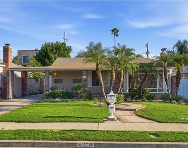 10832 Huston - Photo Thumbnail 2