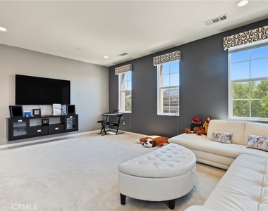 27681 Turnleaf Court - Photo Thumbnail 17