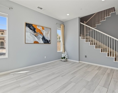 27681 Turnleaf Court - Photo Thumbnail 13