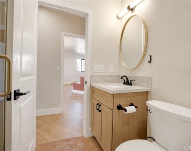3434 Larissa - Photo Thumbnail 27