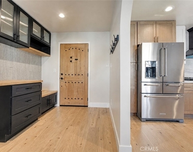 3434 Larissa - Photo Thumbnail 26