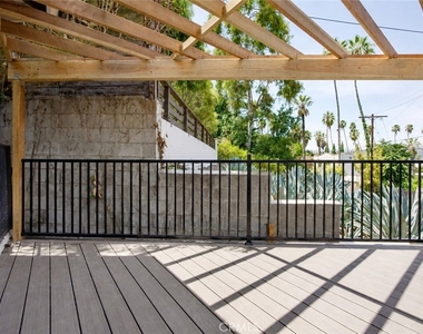 3434 Larissa - Photo Thumbnail 15