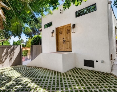 3432 Larissa - Photo Thumbnail 28
