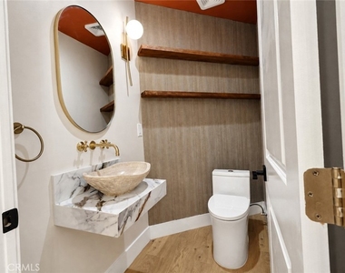 3432 Larissa - Photo Thumbnail 25