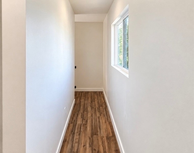 12921 Norris (back House) - Photo Thumbnail 6