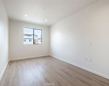7341 Valmont Street - Photo Thumbnail 24