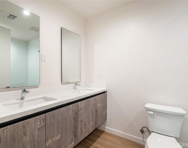 7341 Valmont Street - Photo Thumbnail 23