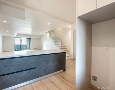 7341 Valmont Street - Photo Thumbnail 13