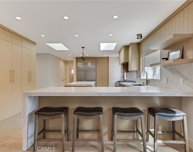 19160 Olympia Street - Photo Thumbnail 12