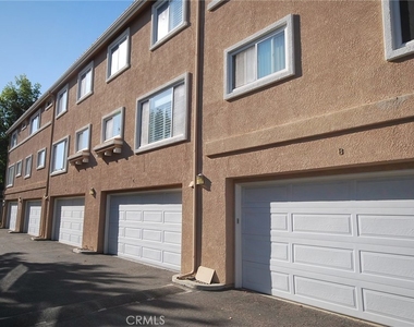 25725 Wagner Way - Photo Thumbnail 1