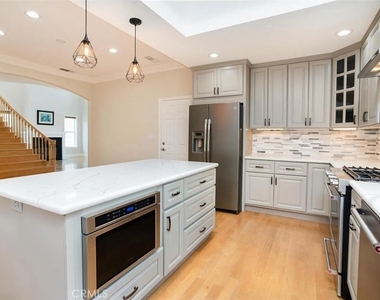 635 Bungalow Drive - Photo Thumbnail 8
