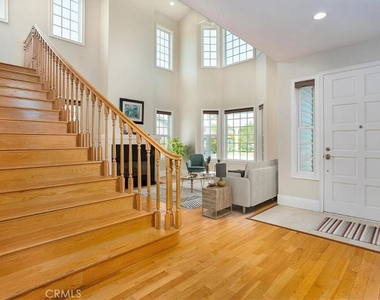 635 Bungalow Drive - Photo Thumbnail 3