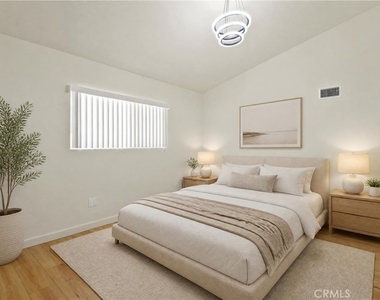 4217 Mesa - Photo Thumbnail 22