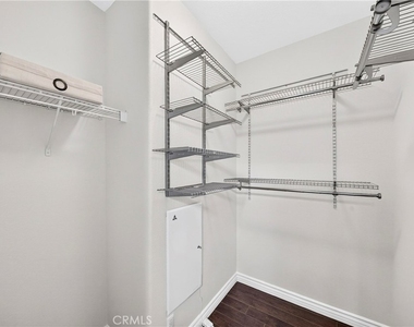 2256 Clark - Photo Thumbnail 34