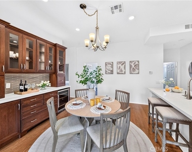 2256 Clark - Photo Thumbnail 17