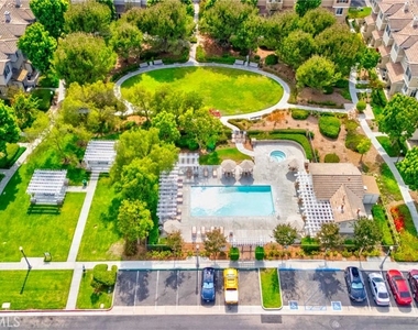 2256 Clark - Photo Thumbnail 55