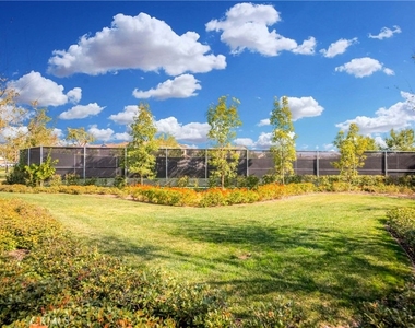 2256 Clark - Photo Thumbnail 54