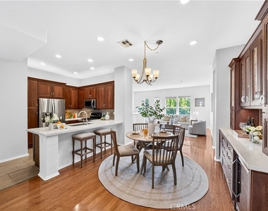 2256 Clark - Photo Thumbnail 14