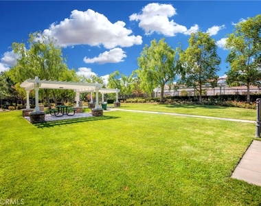 2256 Clark - Photo Thumbnail 50