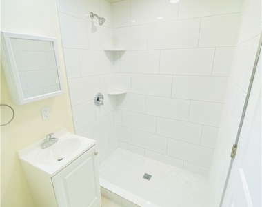2558 W Lullaby Lane - Photo Thumbnail 10