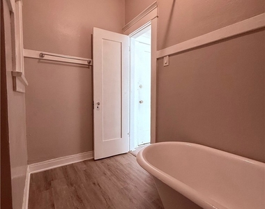 406 Linden Avenue - Photo Thumbnail 9
